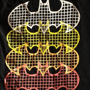 BATMAN SHIRT & SHORTS SET......LIKE NEW